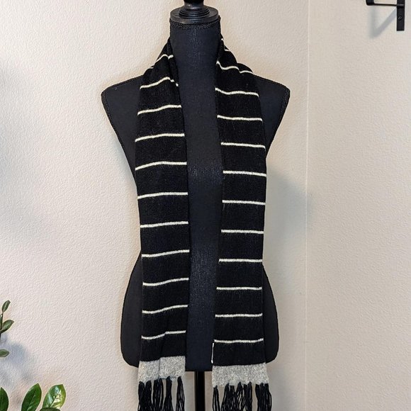Merona Black &‎ Gray Soft Scarf - Picture 1 of 4